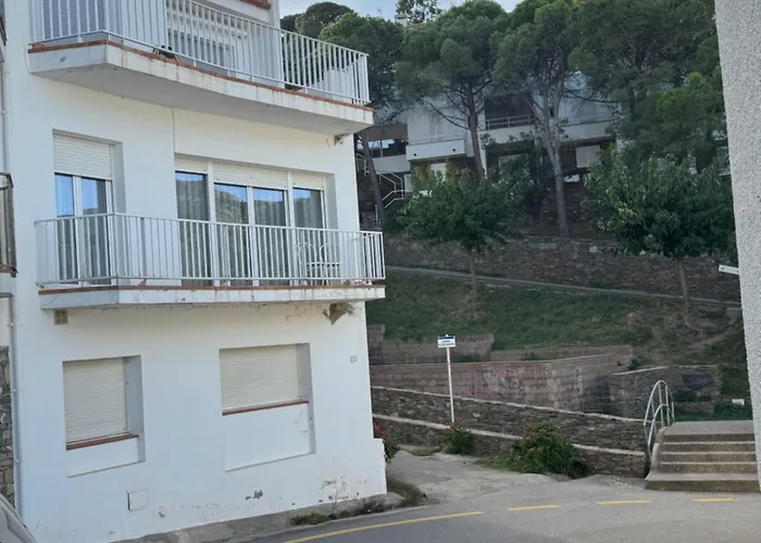 La Cantonada *